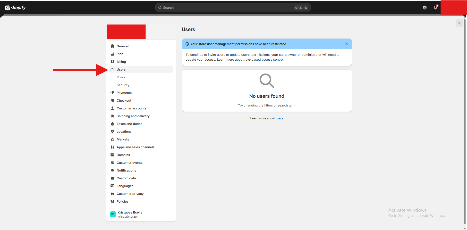 users skiltyje rasite visus savo bendradarbius ir kolegas